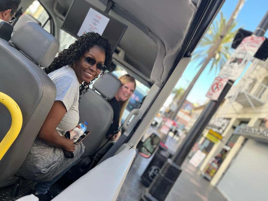 Los Angeles: Celebrity Homes and Movie Scenes Bus Tour - Key things that make this bus tour work
