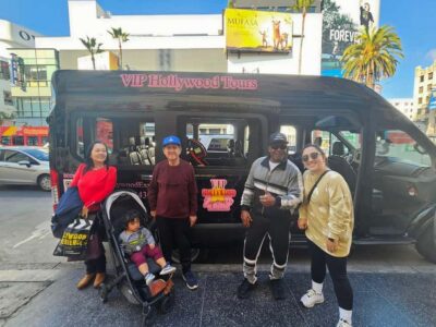 Los Angeles: Celebrity Homes and Movie Scenes Bus Tour - Where to meet and how to prep before you board