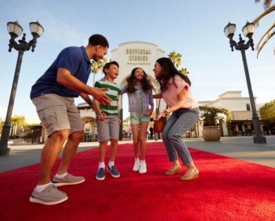 Los Angeles: Universal Studios Hollywood & Bus Tour Package - Meeting at Starline Tours and the Shuttle that saves time and money