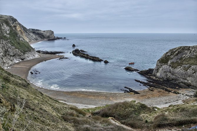 Lulworth Cove & Durdle Door Mini-Coach Tour from Bournemouth - Getting Oriented: Bournemouth Pier to Durdle Door Drop-Off