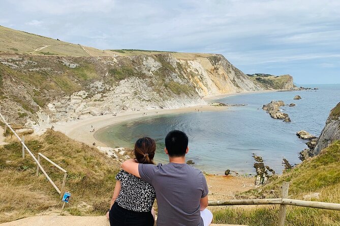 Lulworth Cove & Durdle Door Mini-Coach Tour from Bournemouth - The Coach, the Commentary, and the Tour Vibe