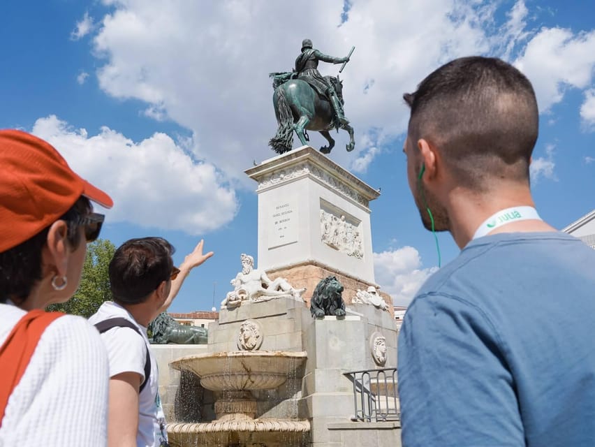 Madrid: 4-Hour Bus Tour with Royal Palace Admission - Puerta de Toledo, Almudena Cathedral, and the Gate-to-Palace Logic