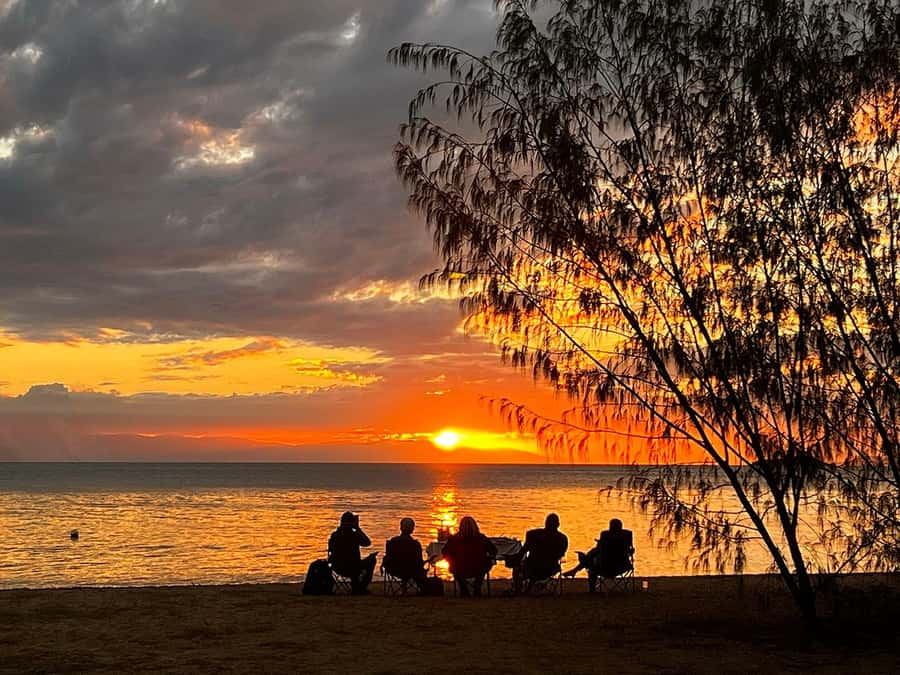 Magnetic Island: West Point Sunset Safari Bus Tour - Bolger Bay Conservation Park: more than a quick stop