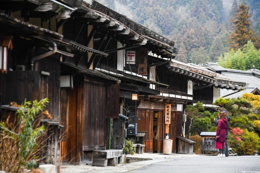 Magome-juku, Tsumago-juku & Ena-kyo 1d Bus Tour from Nagoya - Magome-juku: Nakasendo streets, shops, and a lunch window