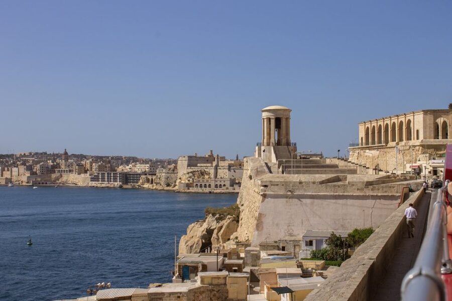 Malta: Hop-On Hop-Off Bus Tours - Why These Buses Are a Smart Malta Starter Plan