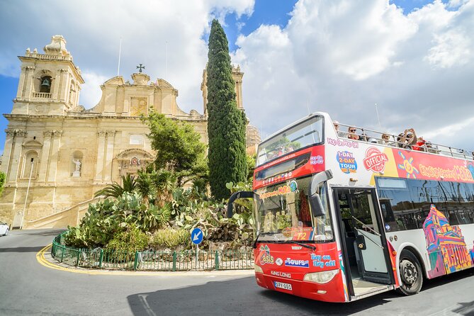 Malta: Walking Tour + Hop-on Hop-off Bus Tour + Boat Tour - Boat to Gozo + Malta 5D: the family-friendly payoff