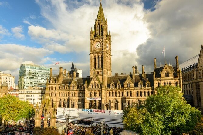 Manchester: 2-Day Hop-On Hop-Off Bus Tour - Stop 2: Piccadilly Gardens—Easy Landmark, One Tricky Pickup