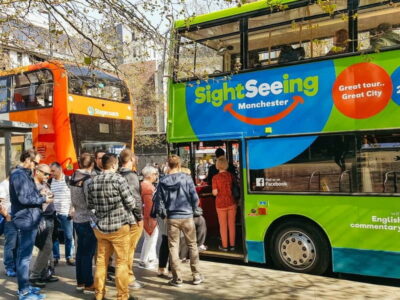 Manchester: Sightseeing Bus Tour - Getting on at Bridgewater Hall without wasting time