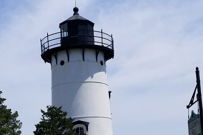 Martha Vineyard Bus Tour - Morning Glory Farm: a grounded finish