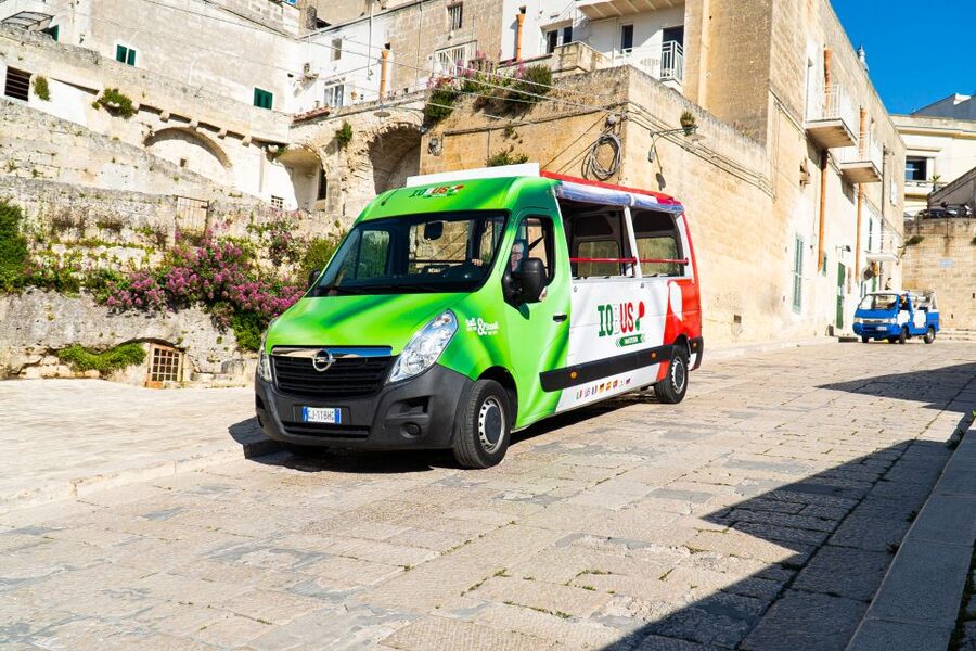 Matera: Open Top Bus Tour with Entrance to Casa Grotta - Rock Church of Sant’Antonio Abate: going inside the stone