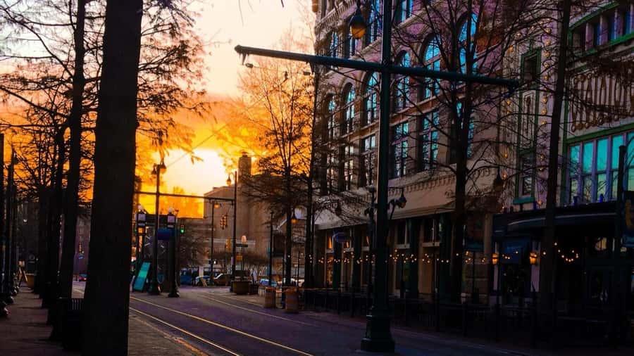 Memphis: True Crime History Bus Tour - A 90-Minute Plan: Compact, Tight, and Built for Evening
