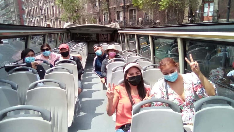 Mexico City: Hop-On Hop-Off Bus City Tour - How the hop-on hop-off bus experience really works