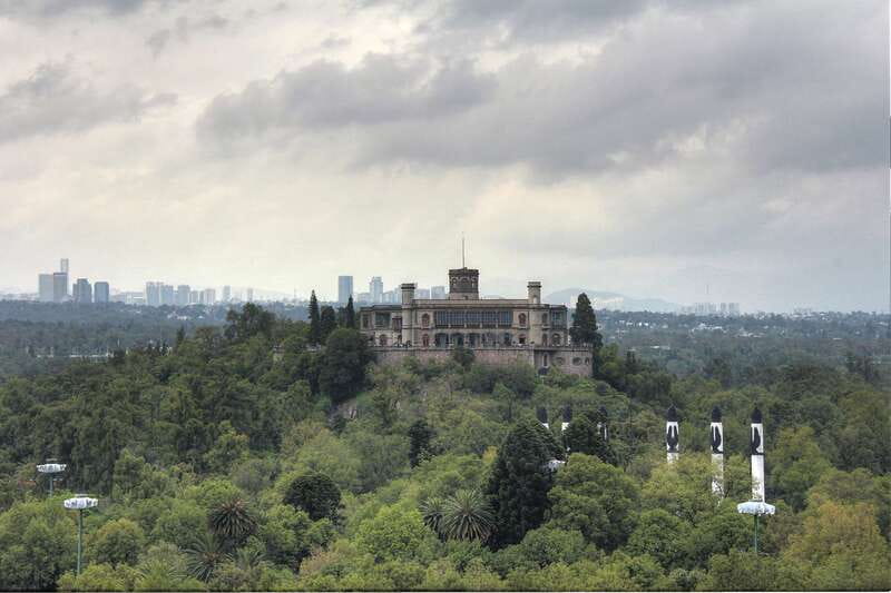 Mexico City: Hop-on Hop-off City Tour by Turibus 2-Day Pass - Audio guide in 9 languages: use it to turn riding into learning