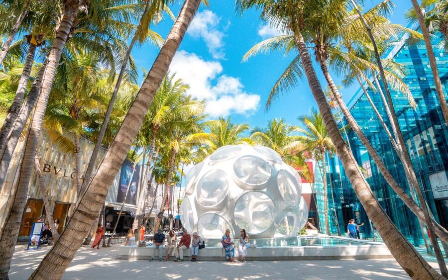 Miami Bus Tour Flamingo Open Air Trolley Bus Tours City Tour - What you’ll actually notice during the narration
