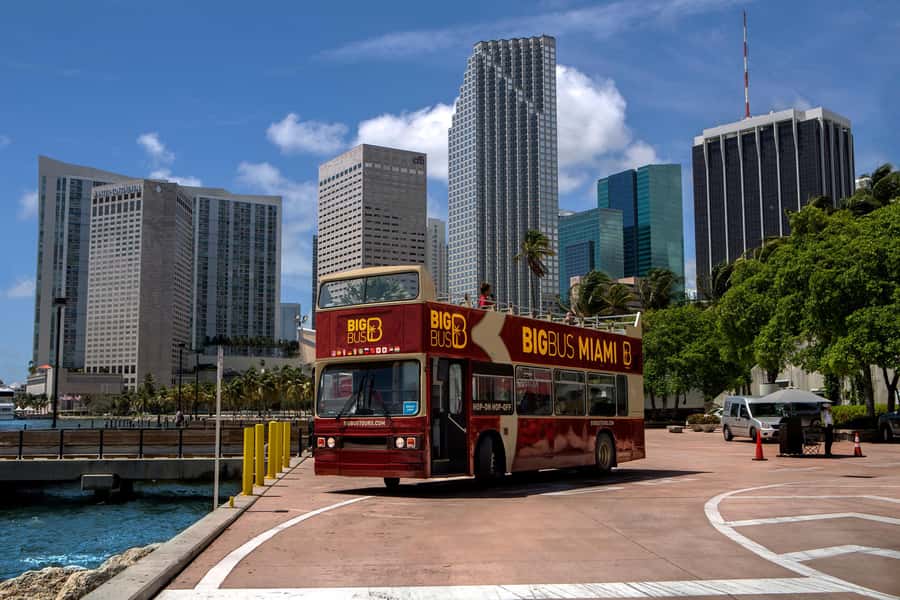 Miami: Everglades Experience, Bay Cruise & Open-top Bus Tour - Guide Energy and Language: What to Expect Without Surprises
