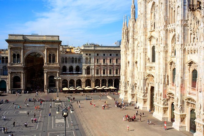 Milan: Best of Skip-the-Line Duomo Guided Tour Experience - Exterior first: statues, spires, and the long build story