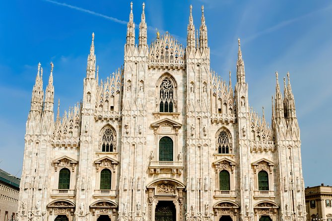 Milan: Best of Skip-the-Line Duomo Guided Tour Experience - The crypt beneath the floor: Saint Charles Borromeo’s tomb