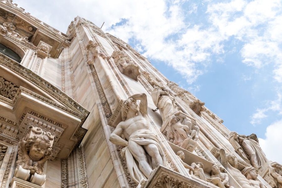 Milan: Duomo & Rooftop Tour with Optional Hop-On Hop-Off Bus - Optional 2-day hop-on hop-off bus: stretching a short trip
