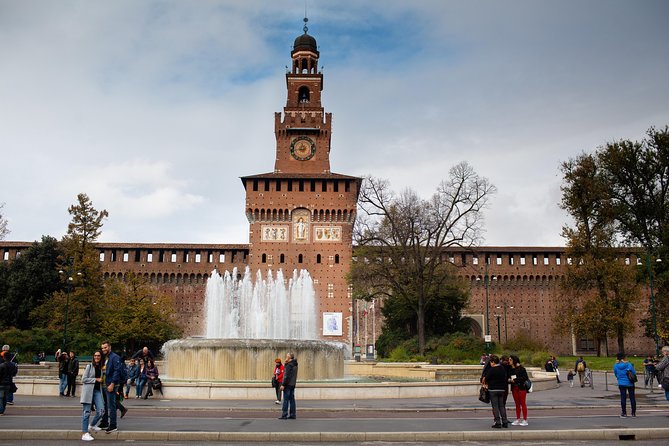 Milan Hop-On Hop-Off Bus Tour with Four Routes - Yellow Line (D): Navigli Canals, Piazza XXIV Maggio, Brera, and Duomo Connections