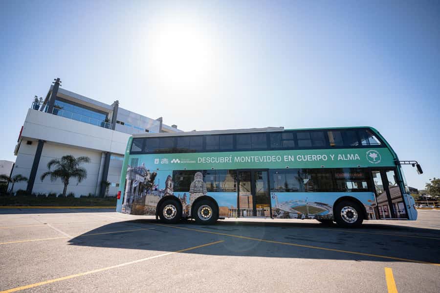 Montevideo: Sightseeing Hop-On Hop-Off Bus Tour - Key highlights you’ll actually use
