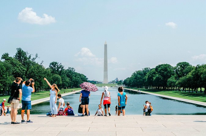 Monuments of DC Tour with Washington Monument or Museum Tickets - Guides make the difference: humor, pace, and staying audible