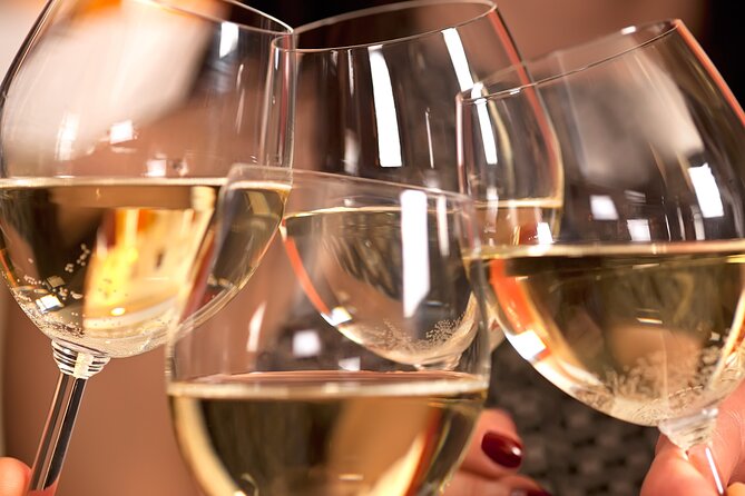 Mornington Peninsula Winery Bus Tour including lunch with a glass of wine - Key things I’d note before you book
