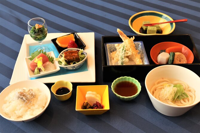 Mt. Fuji, Oishi Park & Arakurayama Pagoda Bus Tour with Lunch - Fujikawaguchiko lunch: where your stomach votes for the tour