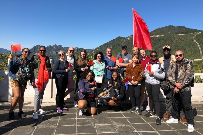 Mubus: Mutianyu Great Wall Bus Tour with Summer Palace Options - The Mubus service center: tea, snacks, and a place to reset