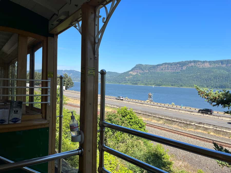 Multnomah Falls: Waterfall Corridor Hop-On Hop-Off Trolley - Key highlights before you ride