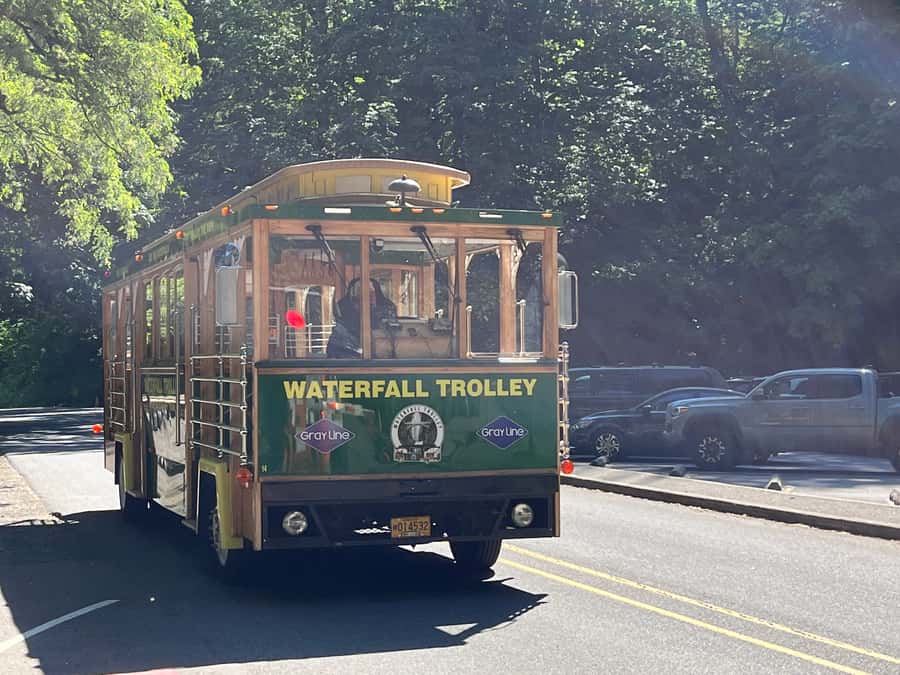 Multnomah Falls: Waterfall Corridor Hop-On Hop-Off Trolley - Why this trolley beats driving the waterfall route