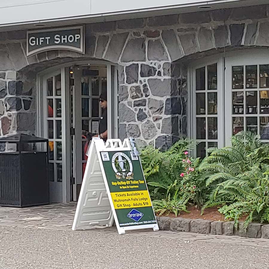Multnomah Falls: Waterfall Corridor Hop-On Hop-Off Trolley - Using the narration and stop guide to plan your day