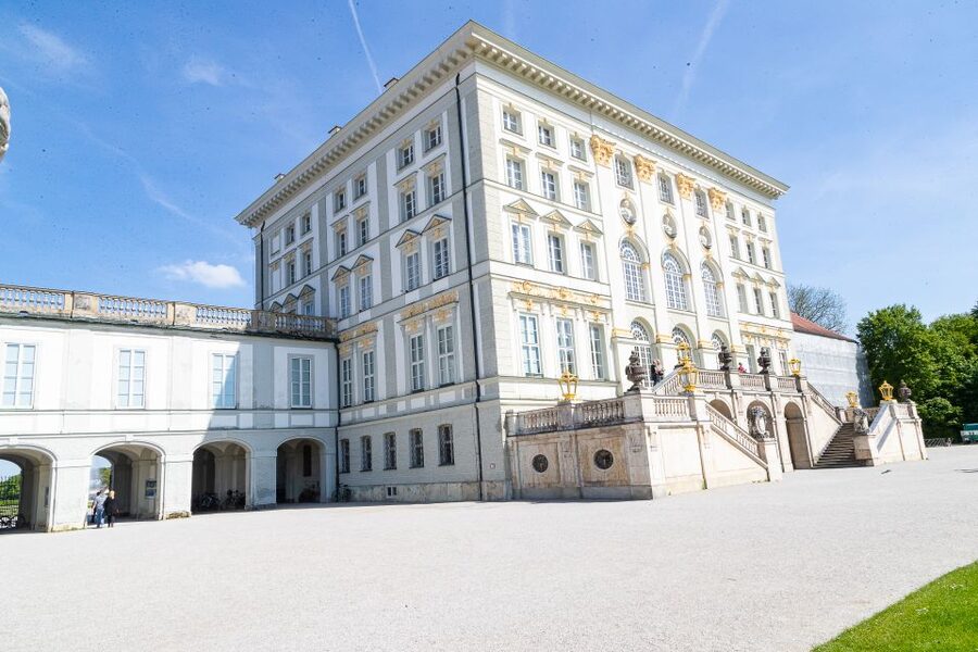 Munich: Big Bus Hop-On Hop-Off Sightseeing Bus Tour - Timing Tips: When You’ll Wait and How to Avoid It