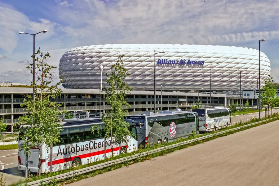 Munich: City Bus Tour & FC Bayern Munich Allianz Arena Tour - Munich in Five Hours: Bus Orientation Before the Bayern Buzz