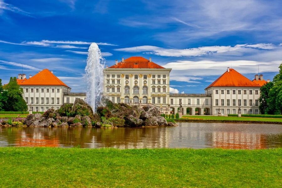 Munich Hop-On Hop-Off Tour: 1-Day or 2-Day Ticket - Schwabing Route: a different Munich feel in your second loop
