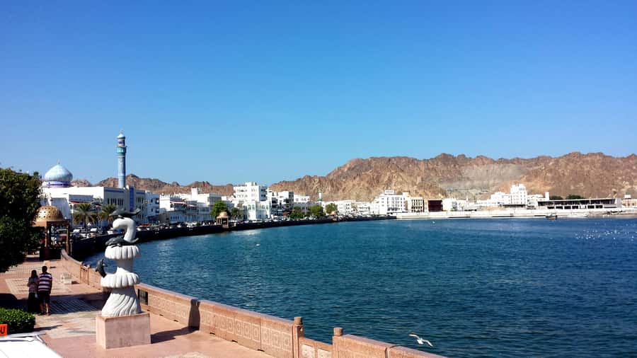 Muscat: Big Bus Hop-On Hop-Off Sightseeing Tour - Royal Muscat by the Waterfront: Al Alem Palace and the Fort View Corridor