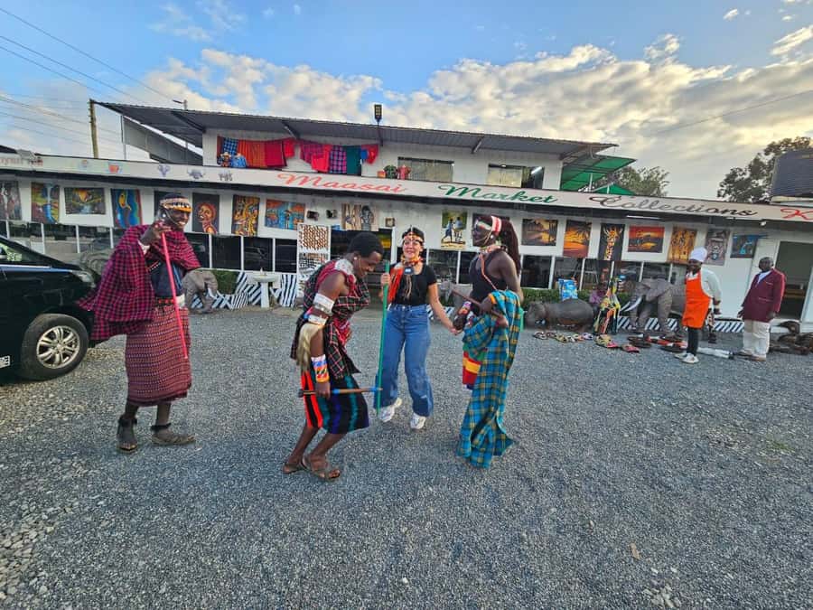 Nairobi: Hop on Hop off and Maasai market Collections Visit - Timing and pace: why this tour works best as a morning plan