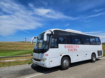 Nantucket: Historical Landmarks Sightseeing Bus Tour - Meeting Points: Federal Street for Vans, Easy Street for Buses