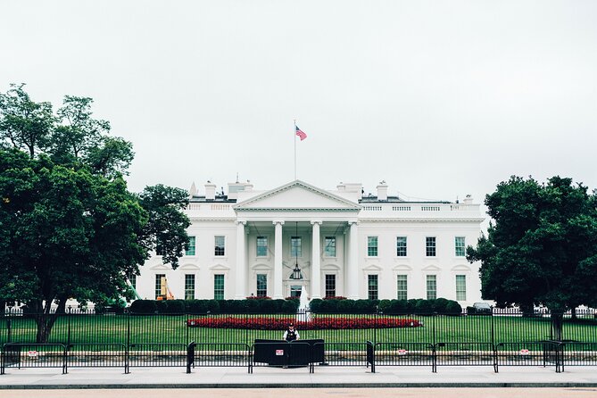 Narrated Boat Cruise & DC Bus Tour with 10 Stops, Entry Tickets - Georgetown Lunch Break: Where the Route Gives You Breathing Space