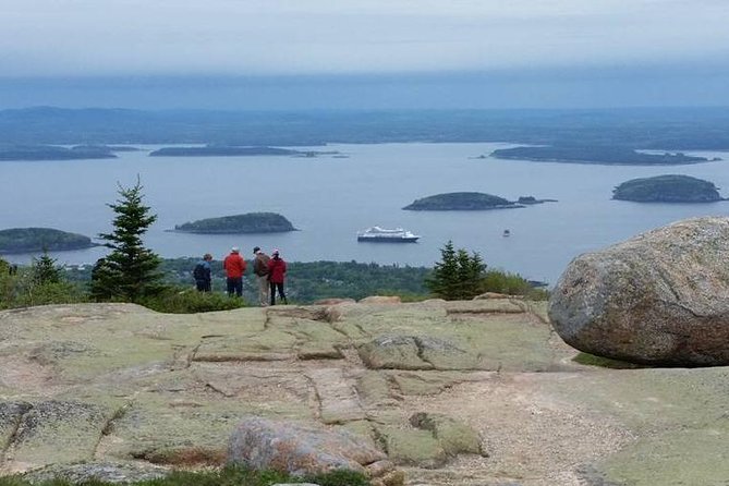 Narrated Bus Tour of Bar Harbor and Acadia National Park - Meeting point, bus setup, and what the ride feels like