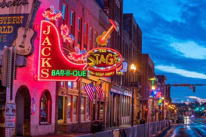 Nashville "Homes Of The Stars" Narrated Bus Tour with 30+ Celebrity Homes - Key points before you go