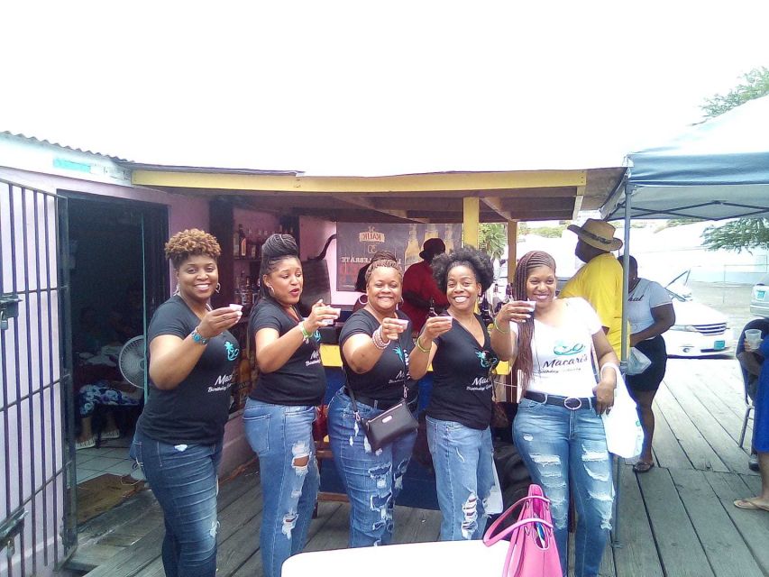 Nassau: Sip, Sample & See, Food & History Bus Tour - The comfort factor: air-conditioned bus, small group, and less Nassau-stress