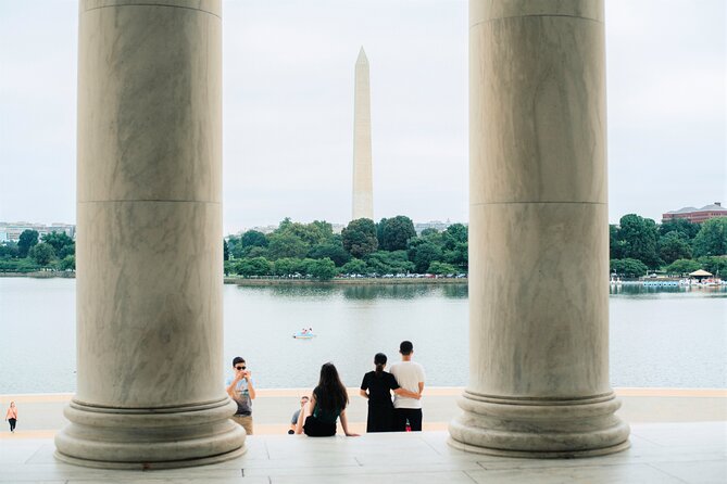 National Mall Tour with 10 Stops & U.S. Capitol or Museum Entry - Meeting point and how the tour flows on the ground