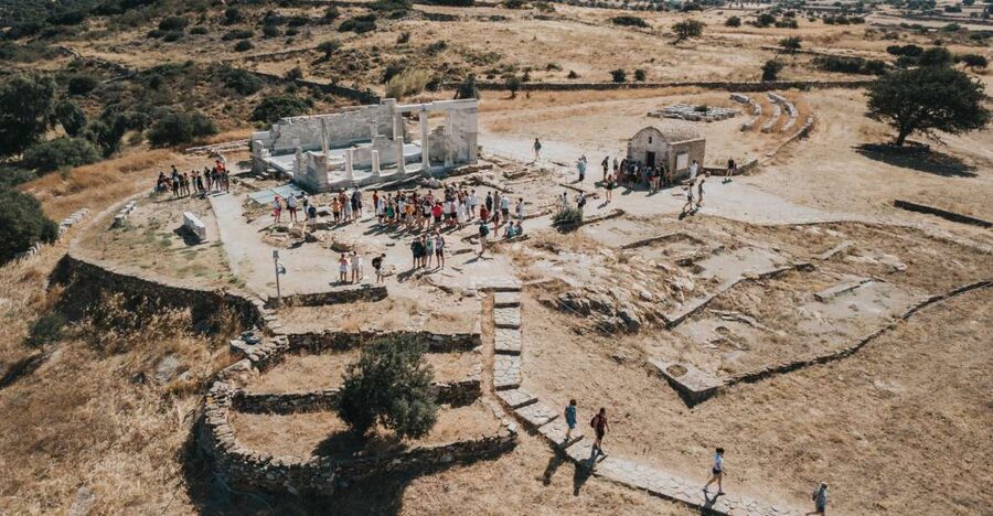 Naxos: Highlights Bus Tour with Free Time for Lunch and Swim - Demeter’s Temple at Gyroula: a serious ancient stop (with one catch)