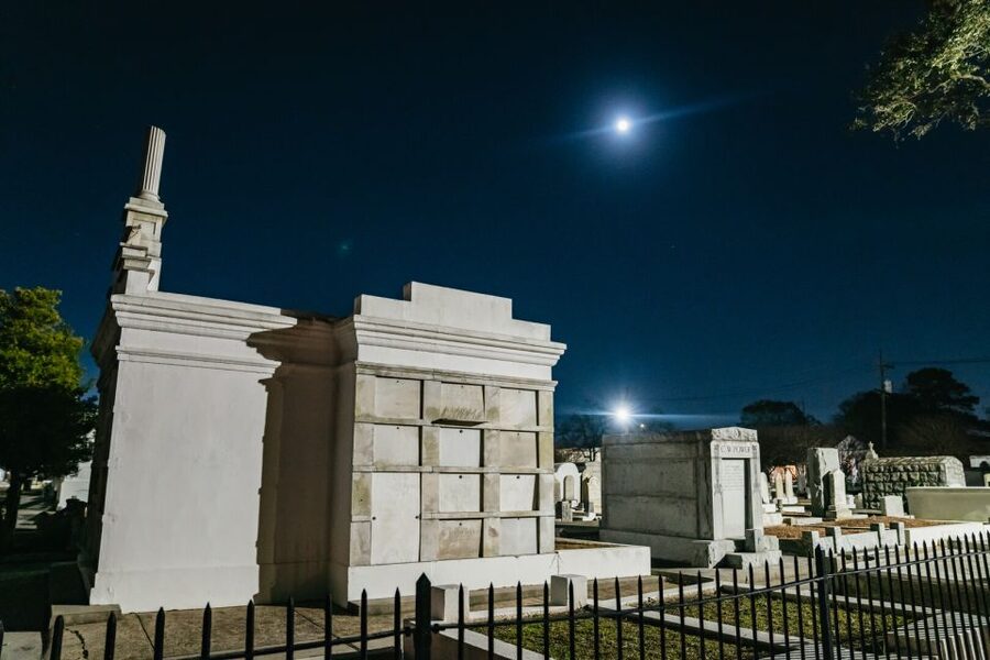 New Orleans: Cemetery Bus Tour At Dark with Exclusive Access - Odd Fellows Rest and the private above-ground secret society access