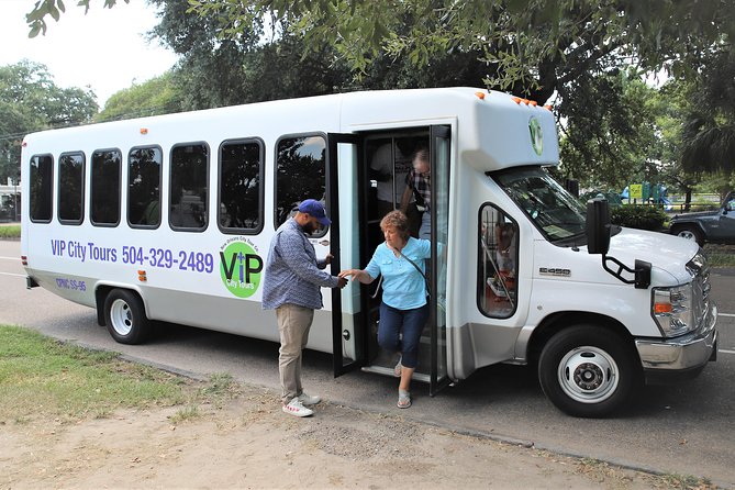 New Orleans City and Cemetery 2-Hour Bus Tour - Getting Oriented Fast: How This Route Hits the City in About 2 Hours