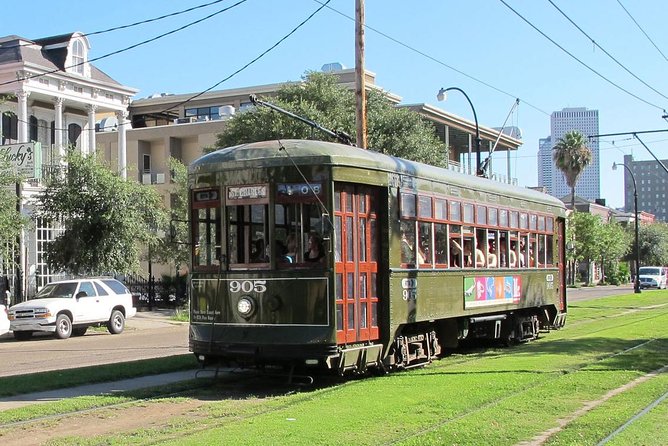 New Orleans City and Cemetery 2-Hour Bus Tour - Katrina Rebuilding, the Superdome, and Lake Pontchartrain’s Weirdly Specific Facts