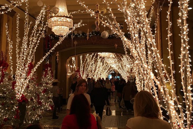 New Orleans Holiday Bus Tour: Jingling Through the Crescent - Carrollton to St. Charles: A Streetcar-Inspired Walk Past Audubon Park