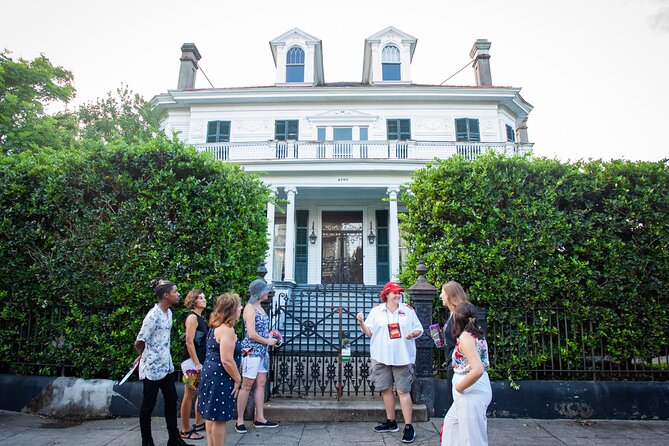 New Orleans Hop-On Hop-Off and Garden District Walking Tour - Guides, drivers, and the human stuff that makes it feel easy