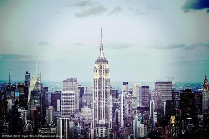 New York: Empire State & 48-hour Hop-on Hop-off Tour - Downtown (Red) route: Midtown to Lower Manhattan, with big skyline payoff