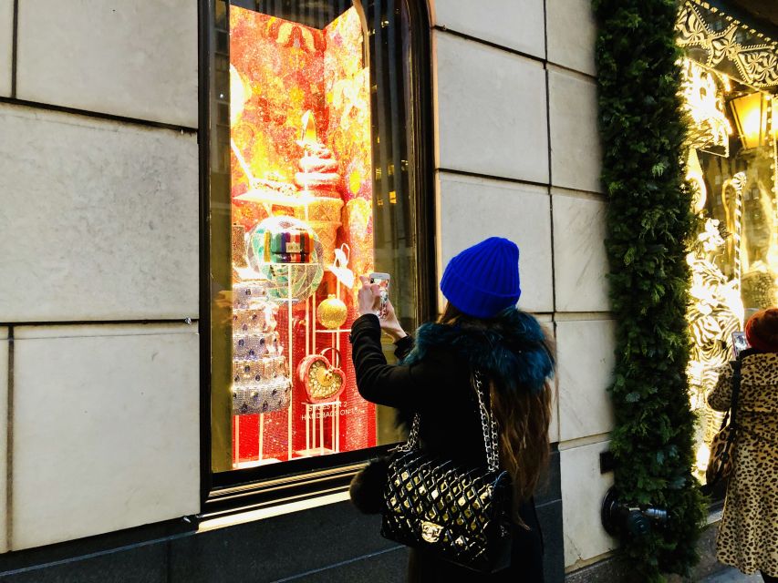 New York Holiday Lights and Movie Sites Bus Tour - Fifth Avenue windows, Macy’s-style nostalgia, and the stop you’ll remember